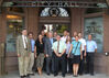 Steinbeis-Delegation vor dem Rathaus in New Britain u.a. mit Peter Kilduff (1.v.l.) und Gunter Kaufmann (4.v.l.)